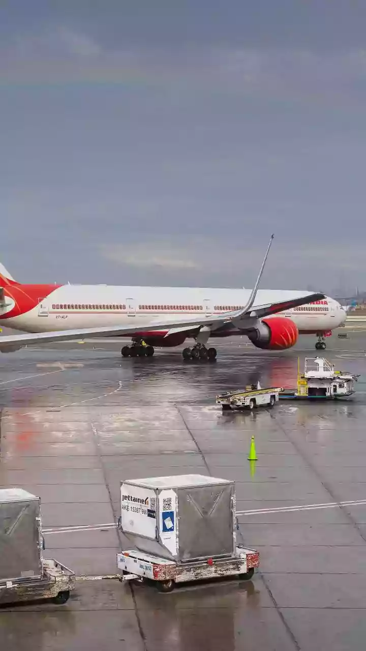 Baggage Missing, Flyers Trapped Inside Aircraft For 90 Minutes: Air India's Mumbai Mess Explained