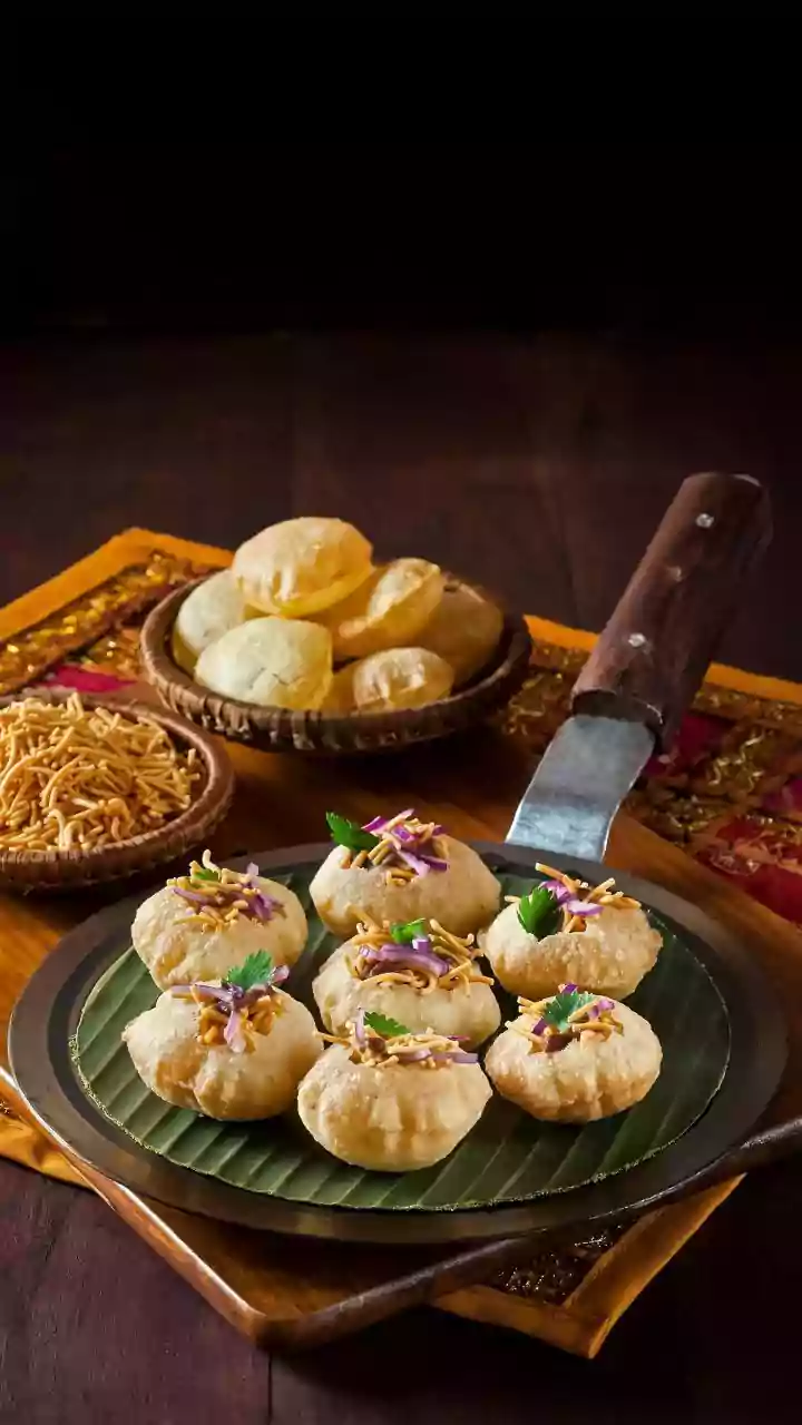 One Street, A Thousand Flavours: The Ever-Warm Heart Of VV Puram Food Street