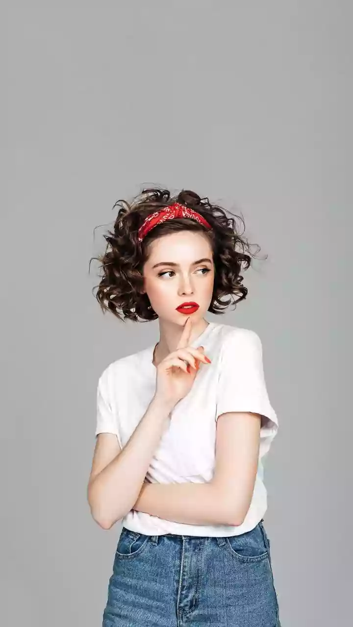 Easy summer hairstyles you can create with a bandana
