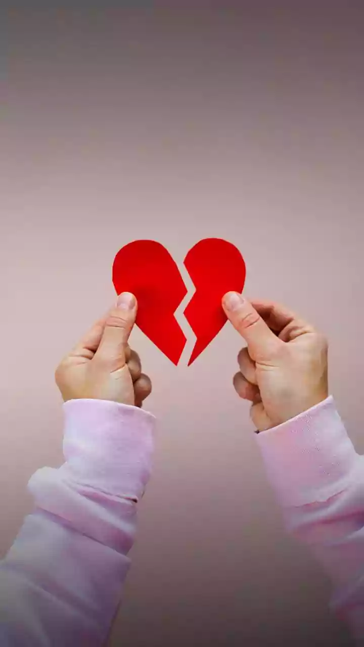 Breakup Recovery: Navigating Heartbreak & Rebuilding Yourself