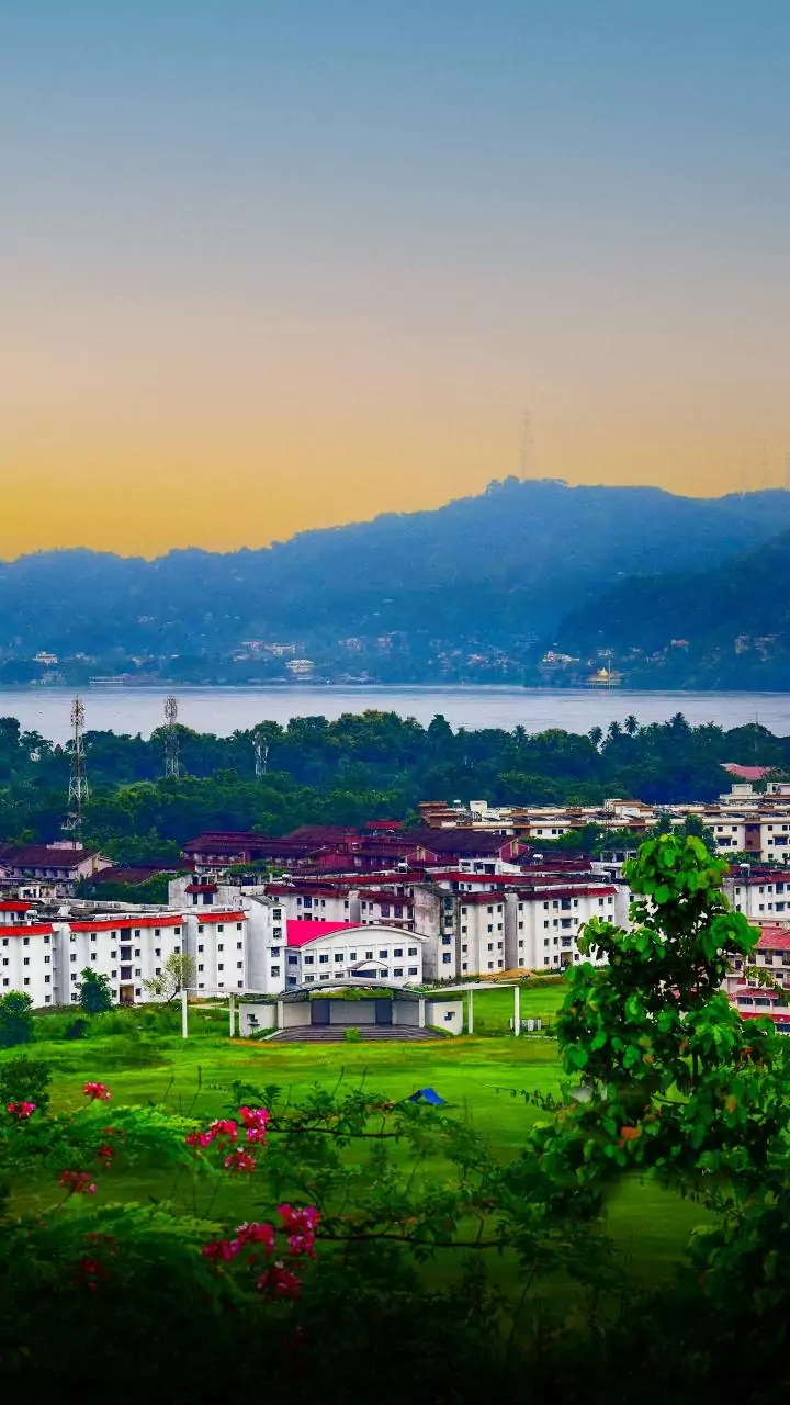 Five held for 'assault' of four student leaders in Manipur