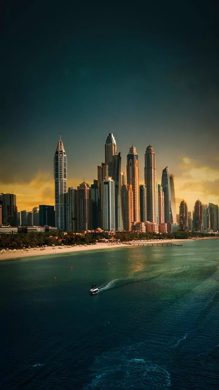 Kerala teen dies after falling from a building in Dubai