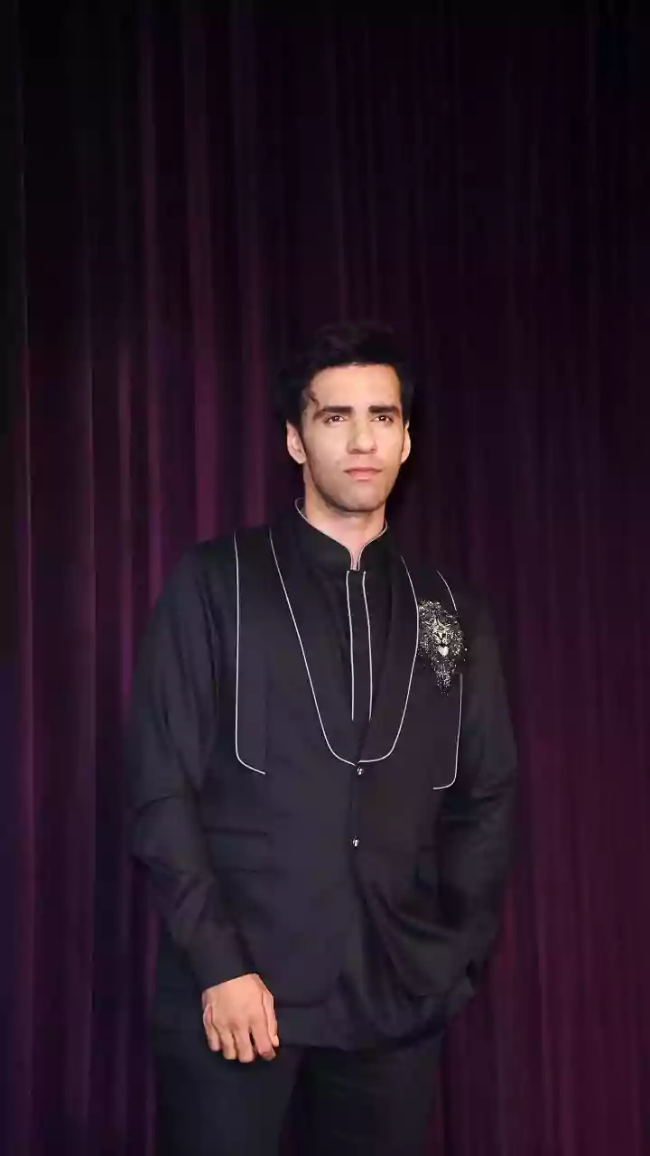 12th Fail Medha rides Avinash’s back in Ginny Wedss Sunny 2’s jaw-dropping poster | Release date out