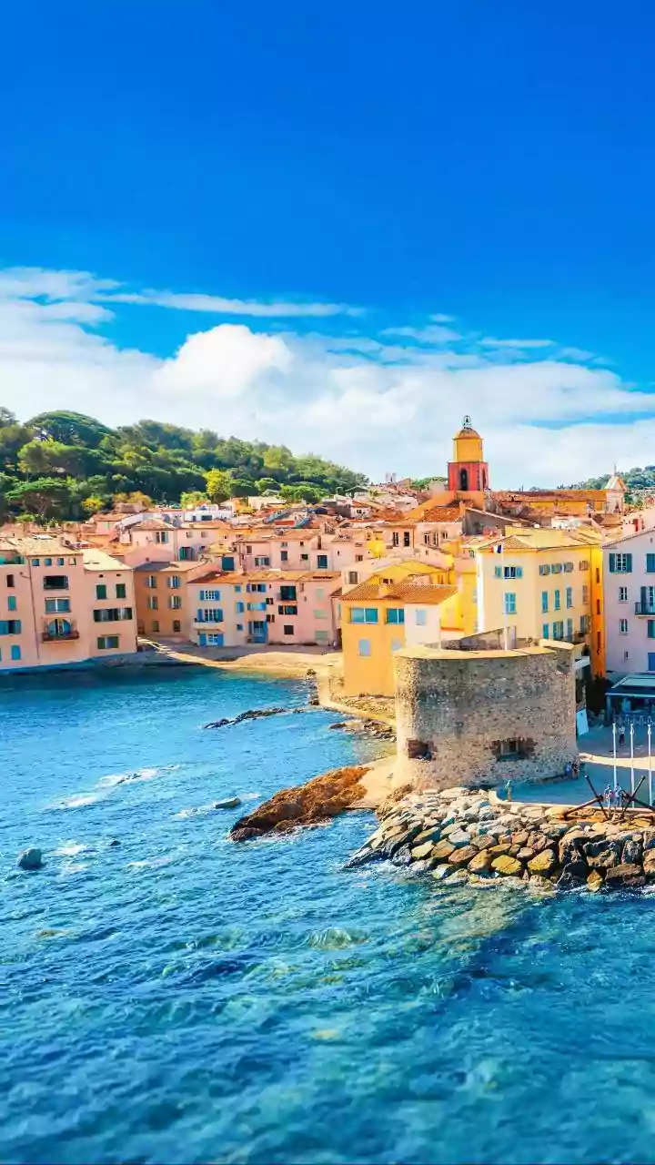 The White Lotus Effect: Inside The ₹18 Lakh-Per-Night Hotel In Saint Tropez Where Season 4 Is Being Filmed!