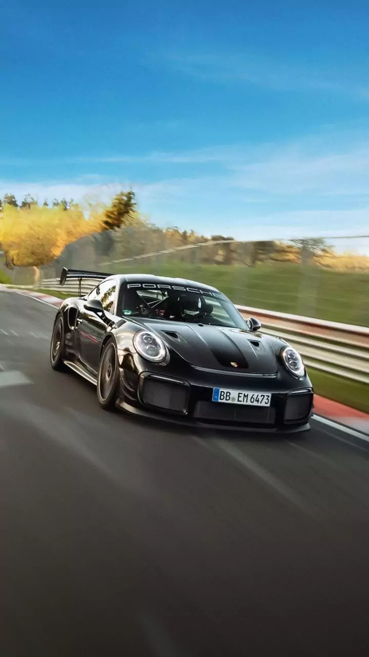 Porsche Carrera GT restored to '0-kilometer' glory, now worth over ₹20cr