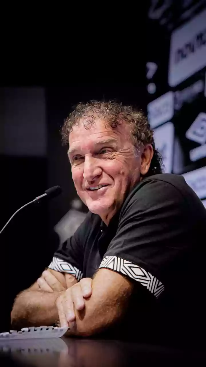 Após dois meses, Cuca divide opiniões no comando do Santos