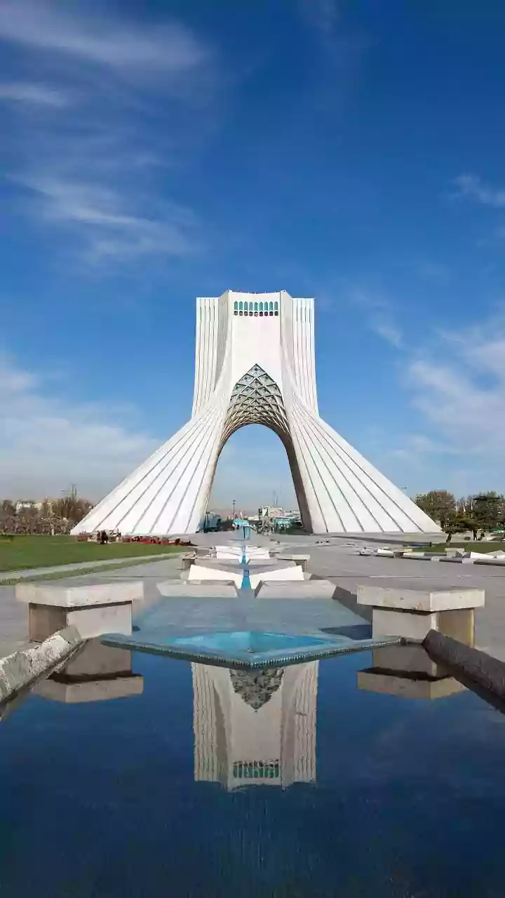 Iranians cross into northern Iraq for cheaper food, internet and work after border reopens