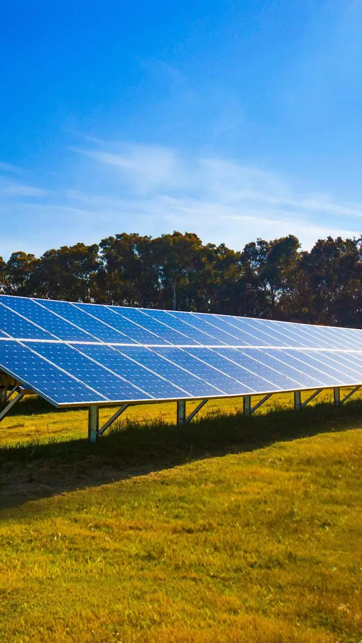 Delhi allows elevated solar systems on farmland, says land use change no longer needed