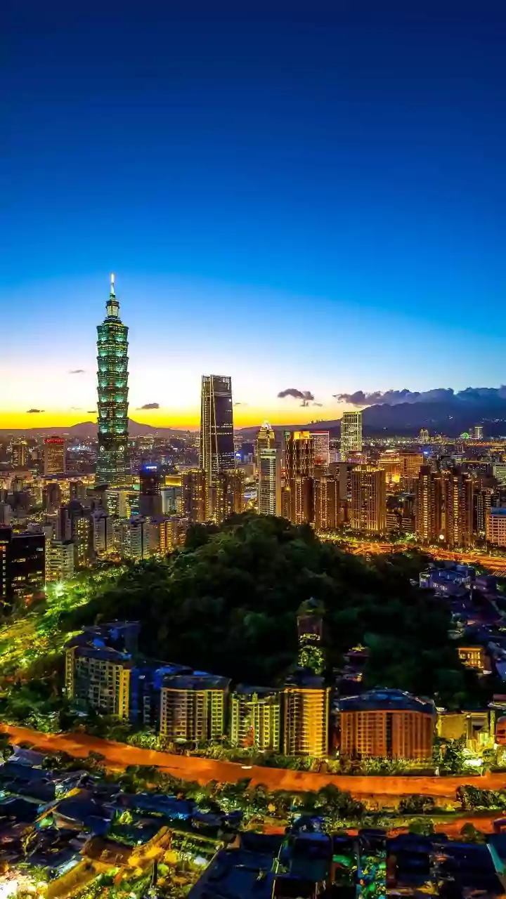 Netflix postpones Alex Honnold’s live Taipei 101 skyscraper climb after rain disruption