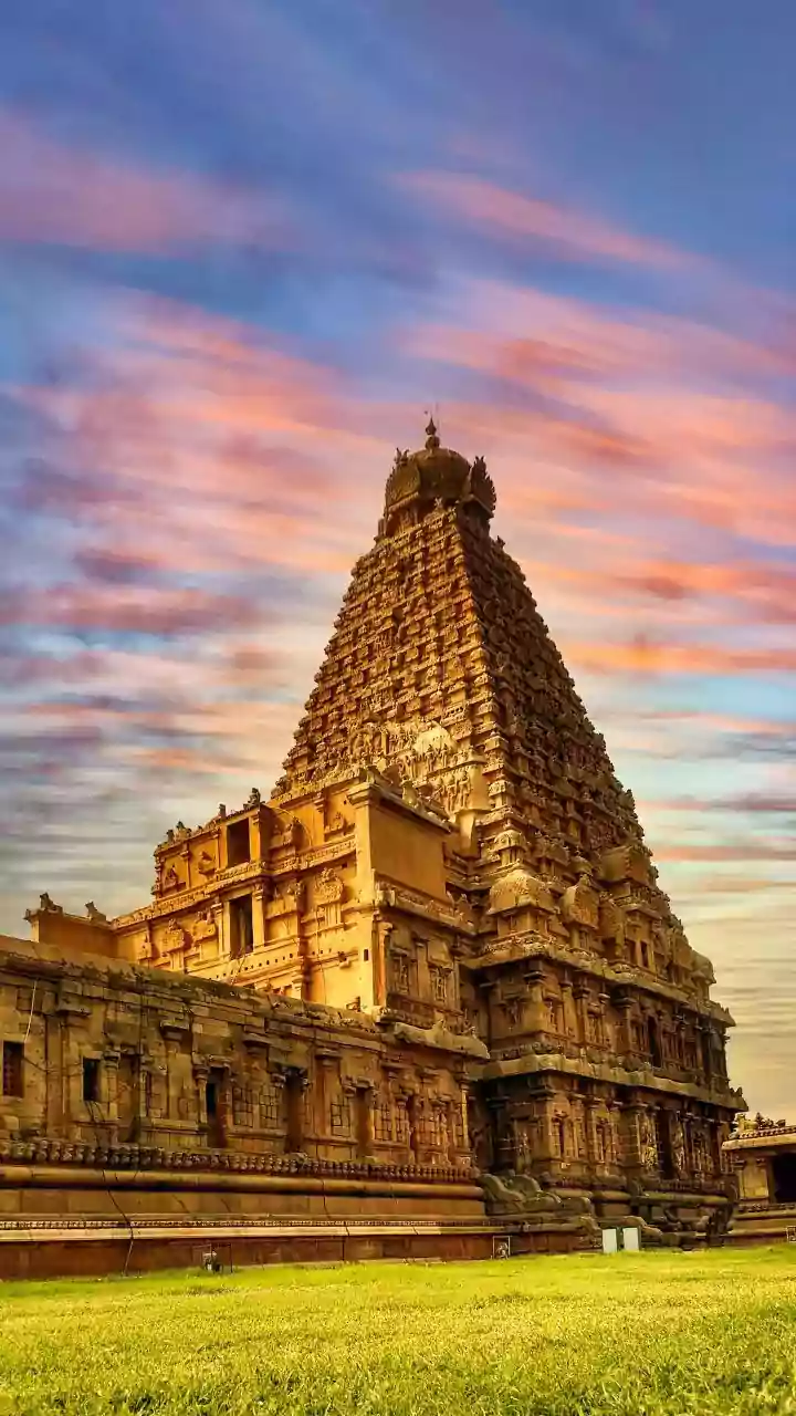 Amit Shah Offers Prayers At Arulmigu Jambukeswarar And Arulmigu Aranganatha Swamy Temple | Watch