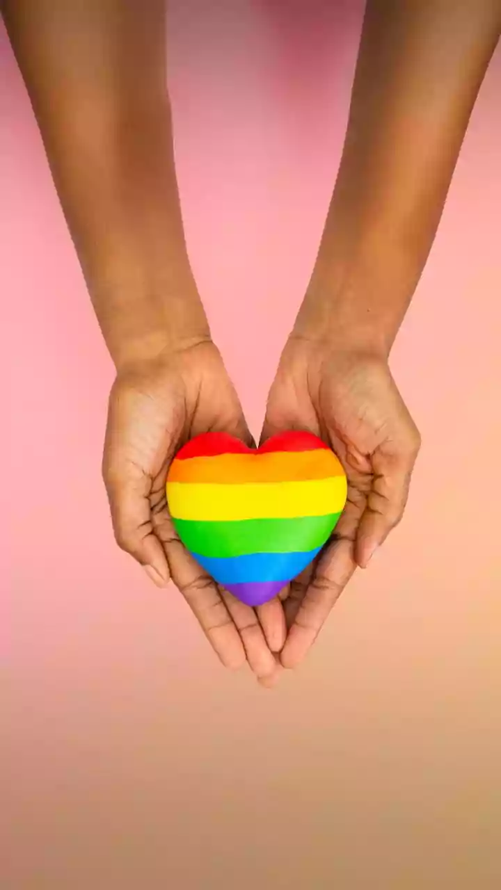 Republicanos perde ação contra boneco de urna eletrônica e Parada LGBT