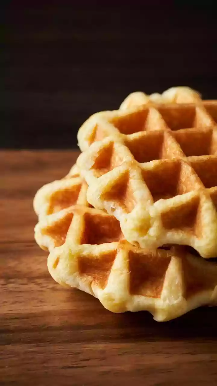 Crispy Waffles: Make Bakery-Style Delights at Home!
