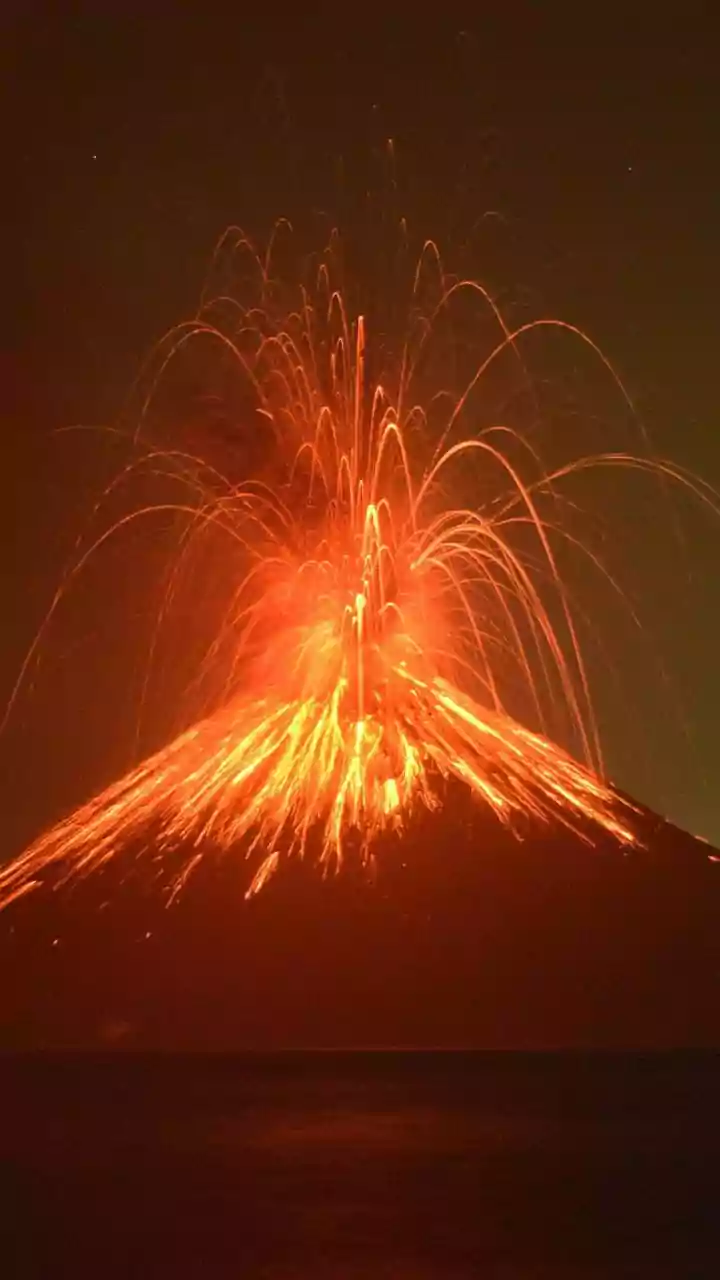 Scientists observe volcano scrubbing methane from air