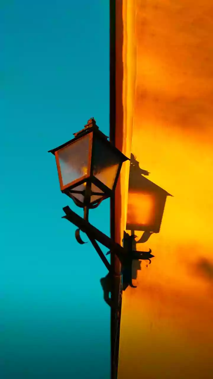 Sharp night air ahead — tap before stepping out.