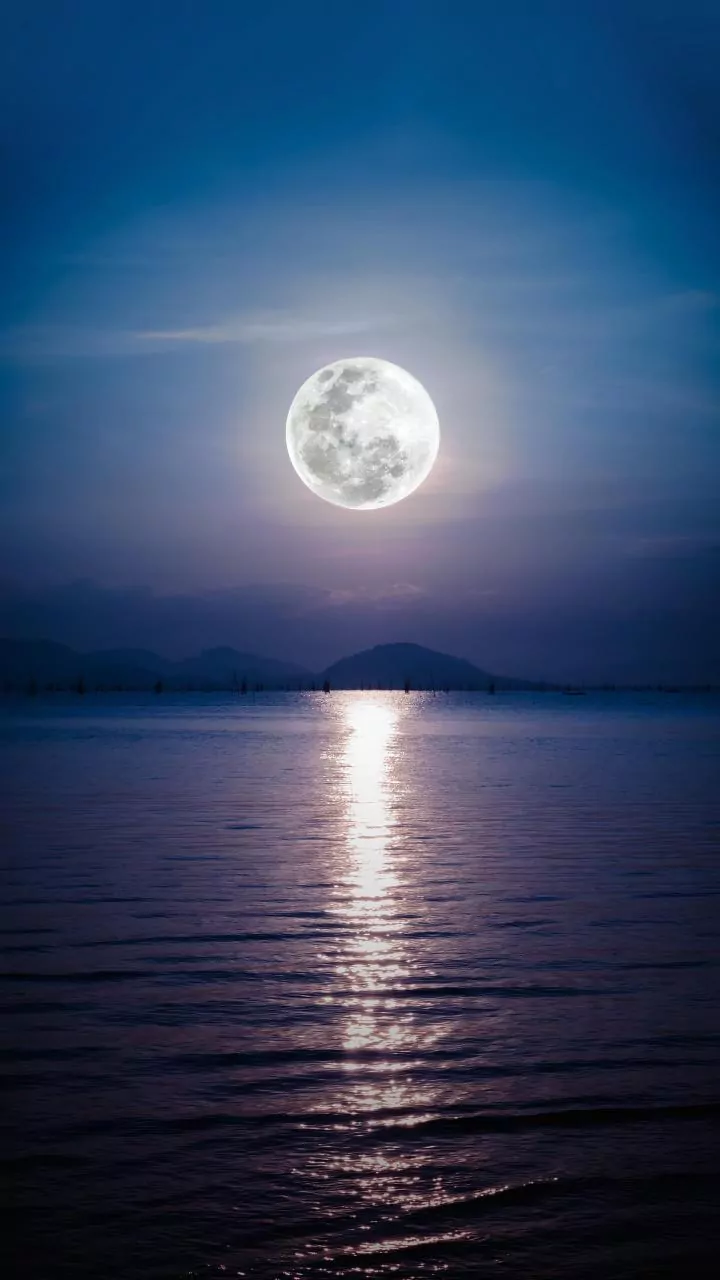 May 27 Horoscope: Moon shift brings harmony, clarity and renewed confidence