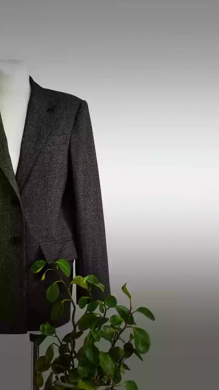 Elevate Your Winter Style: A Guide to Chic Taffeta Blazers