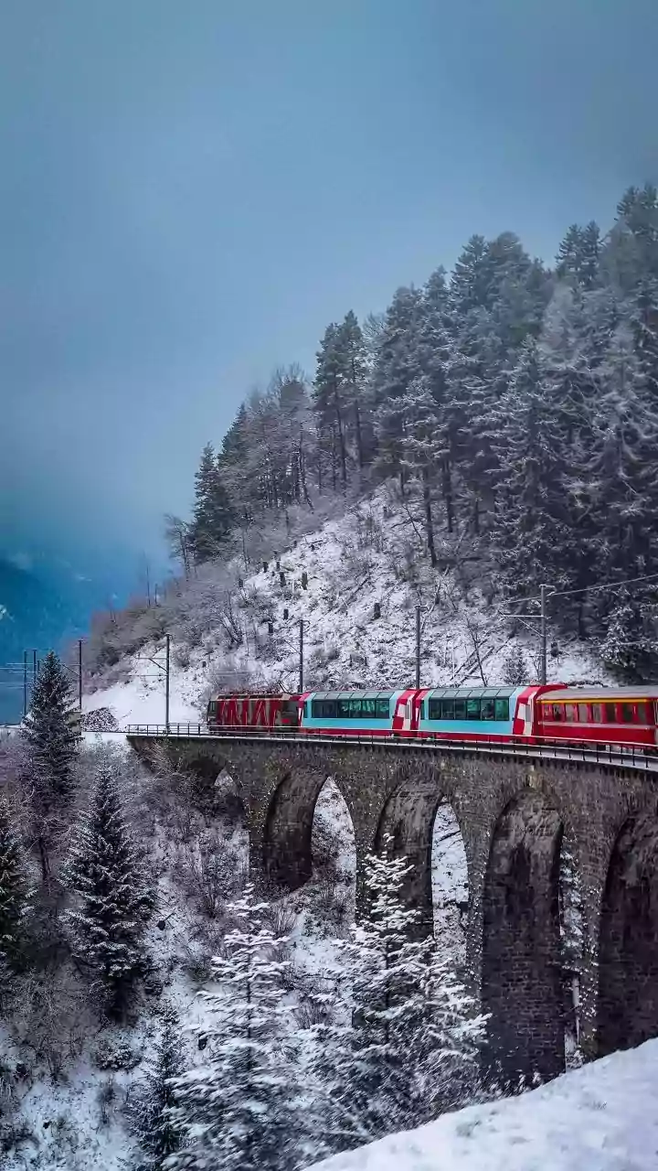 This Kashmir Train Ride Turns Into A Real-Life ‘Polar Express’ Every Winter: Route, Ticket Price, Dates