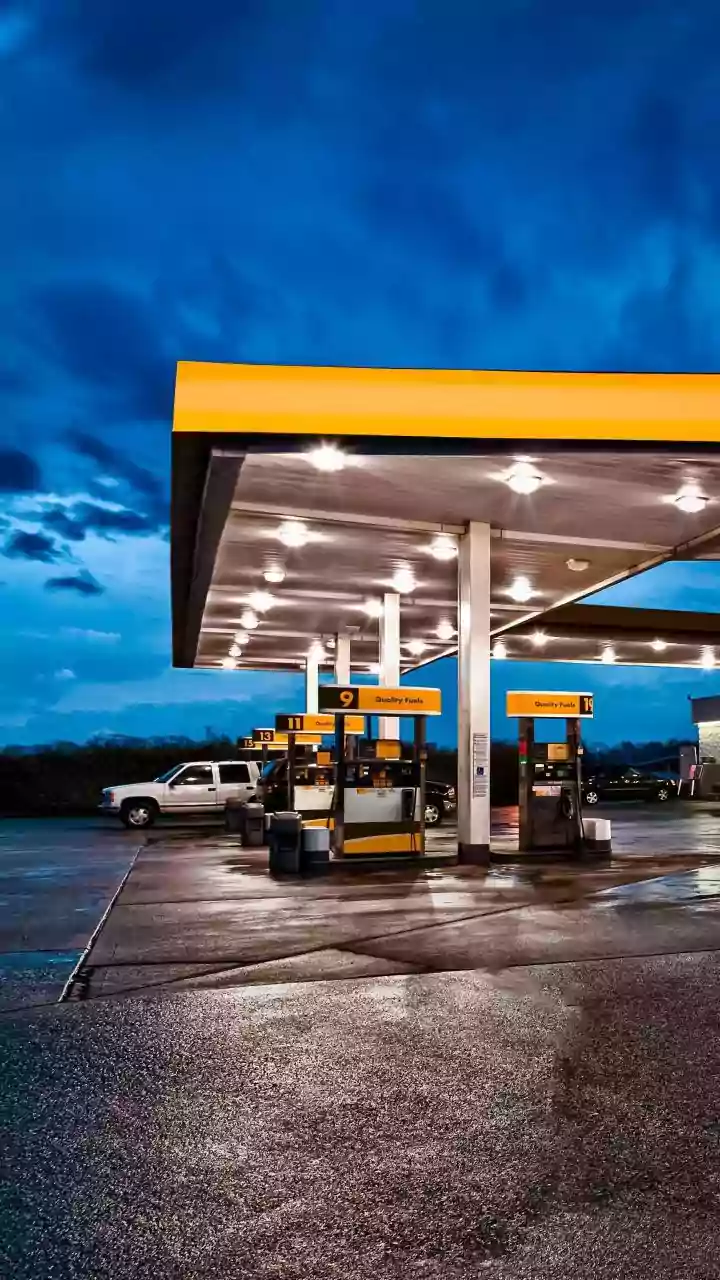 Weekend drives getting costly? Fuel usage patterns may be affecting your spend now