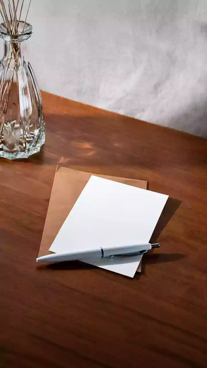 Snail Mail Clubs Turn Handwritten Letters Into A Subscription Trend For Gen Z
