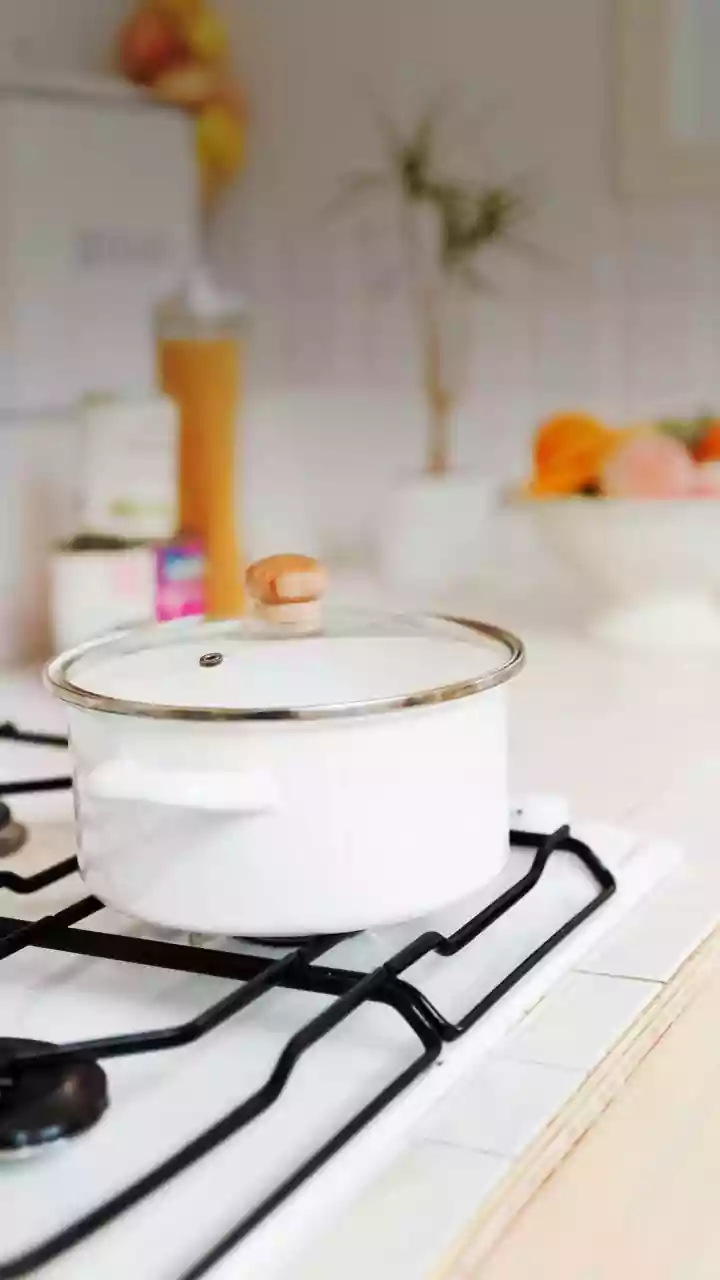 Gas Versus Electric Cooking Gets New Evidence From an 85-Person Asthma Study