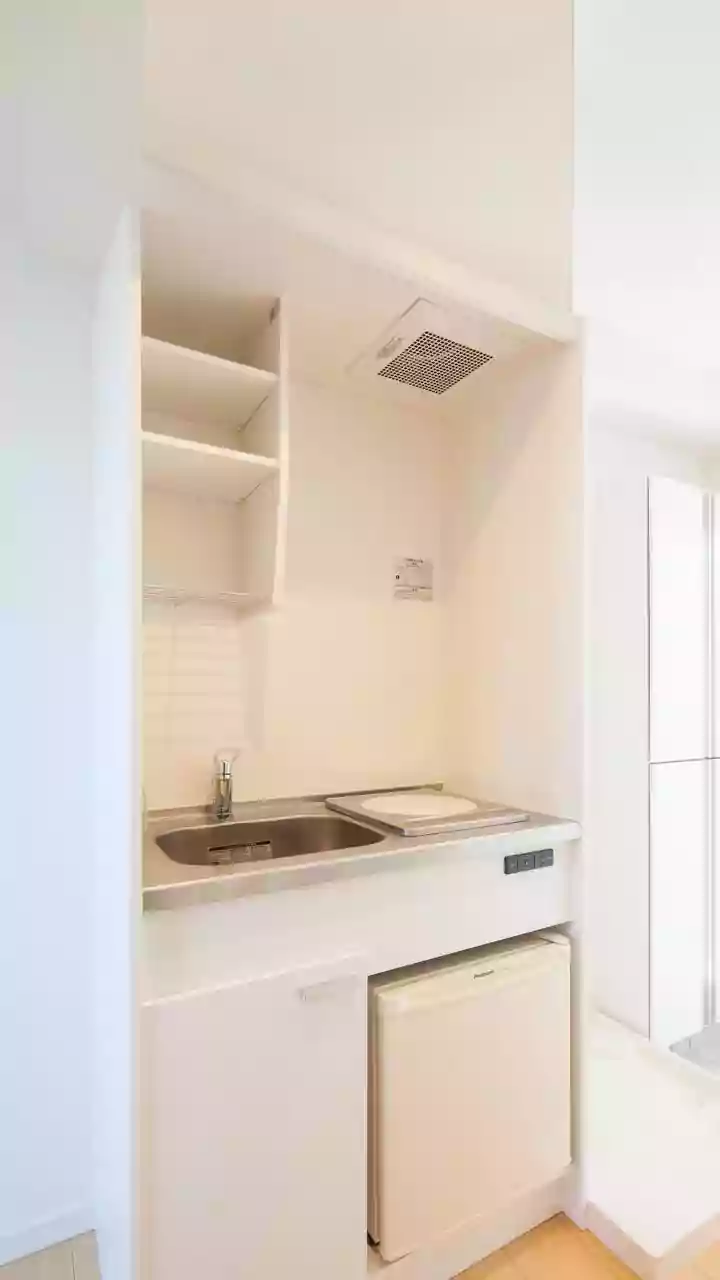 Why Kitchen Ventilation Matters For Curbing Microbe Proliferation Risks During Dense Downpours