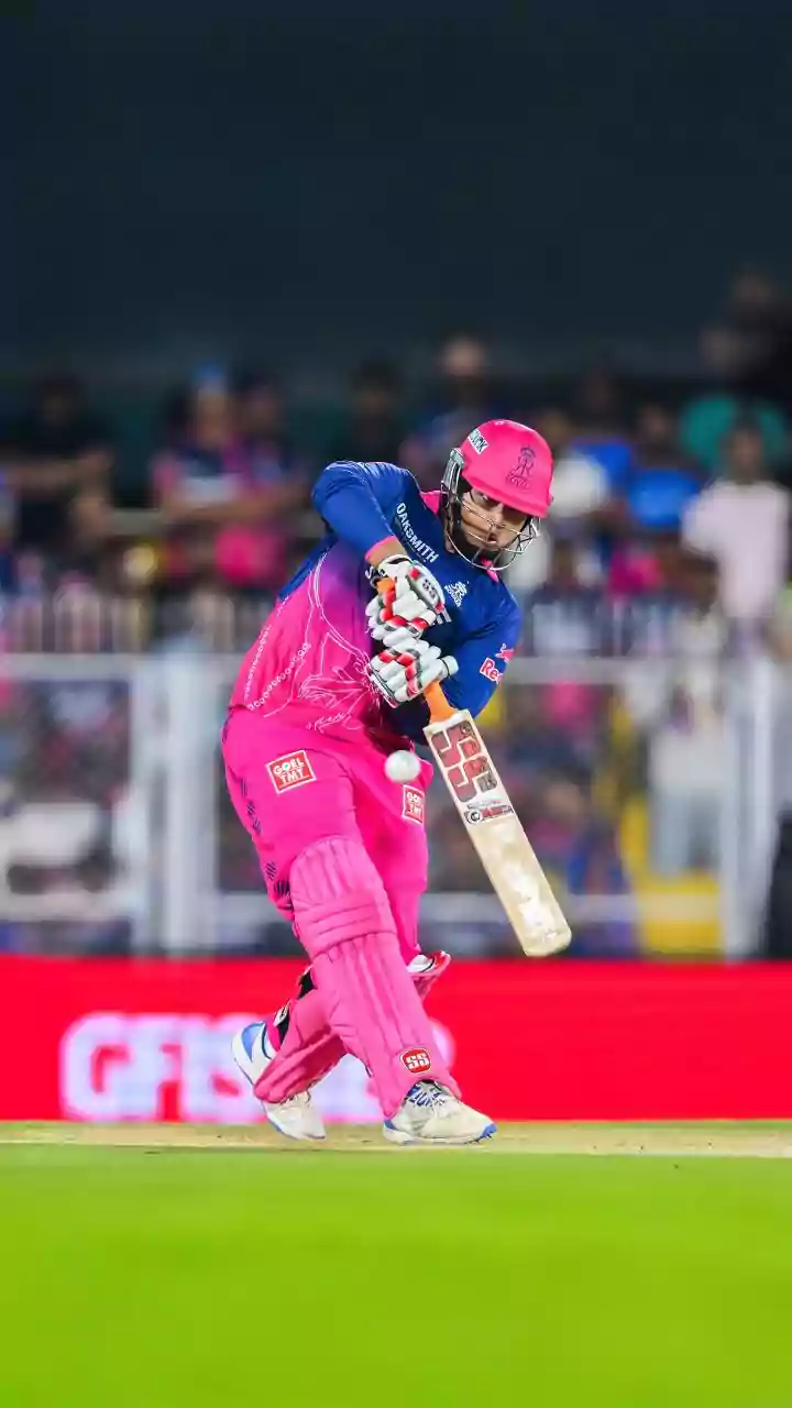 IPL: Vaibhav Sooryavanshi breaks this sixes record of Chris Gayle