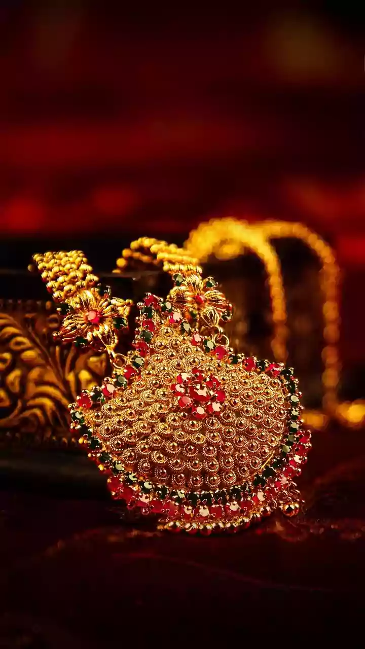 Kalyan Jewellers Q3 revenue jumps 42 pc on festive demand