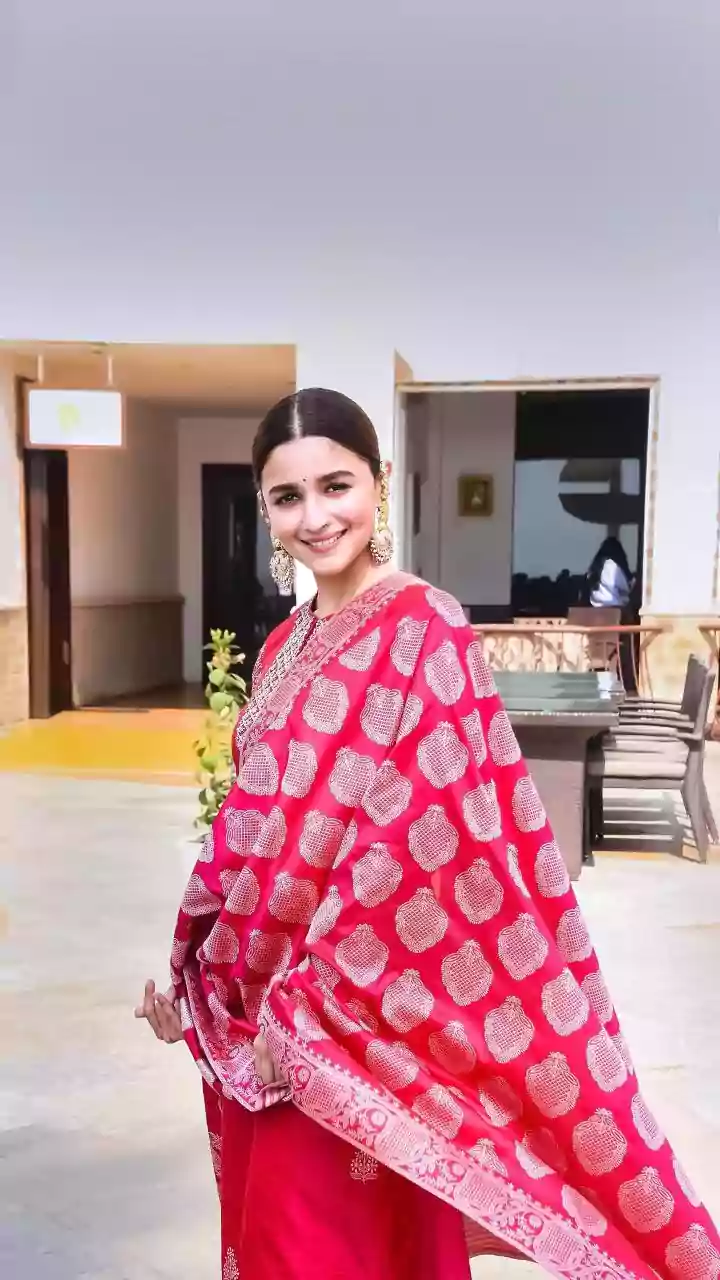 6 Diwali Couple Looks: From Ranbir-Alia to Vicky-Katrina!