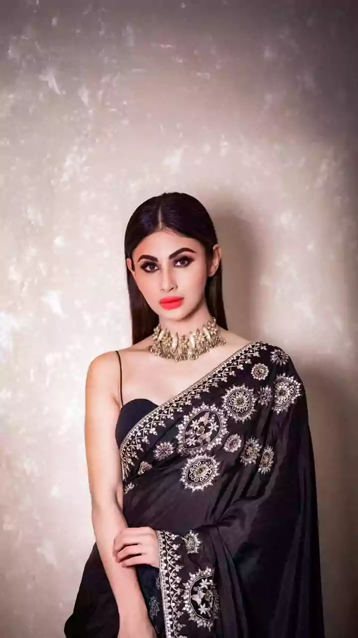 Mouni Roy's Crimson Saree: Glamour Guide