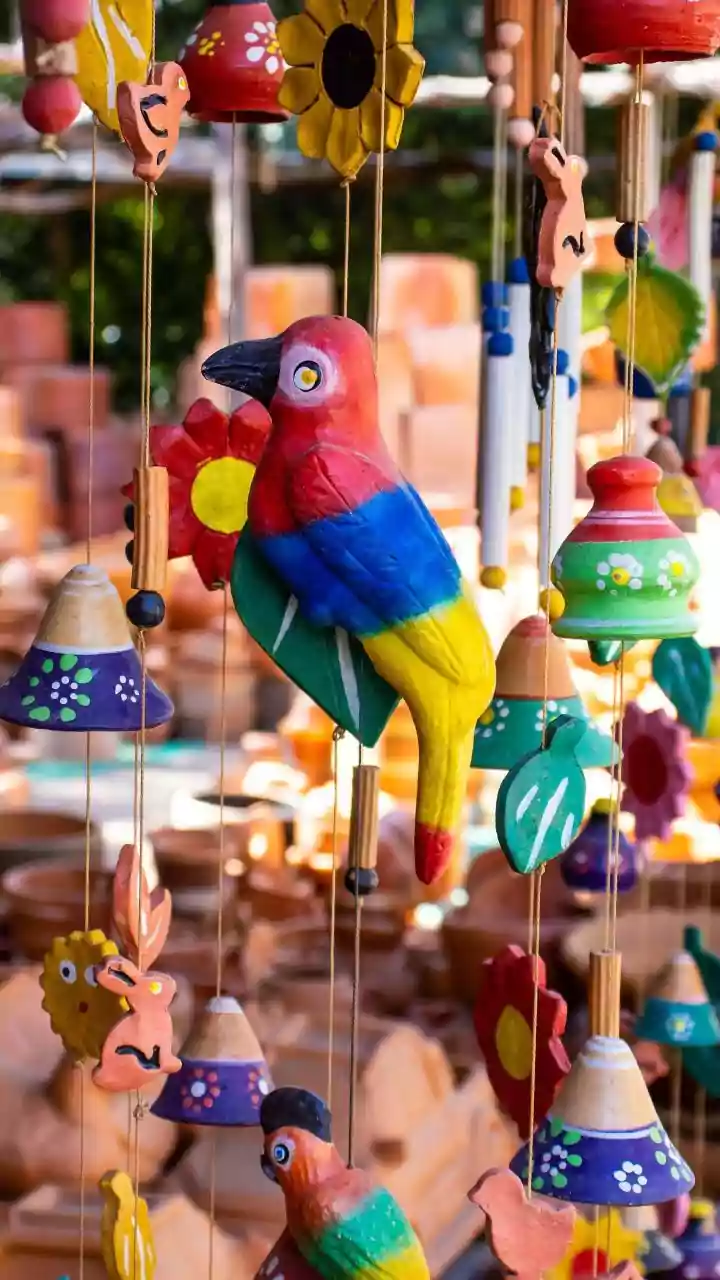 How Festive Shopping Can Support Neighbourhood Pottery Businesses