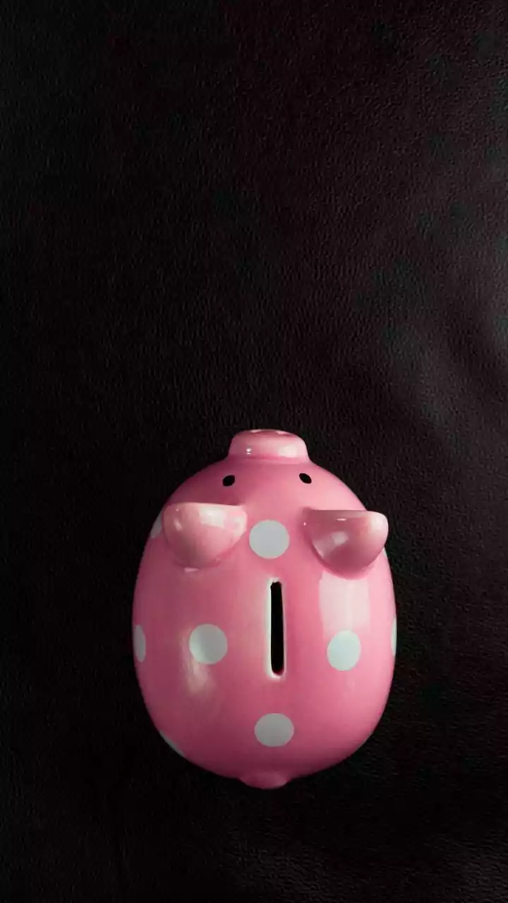 How To Split Emergency Savings Between Guaranteed Fixed Deposits And Higher Yield Equity Funds