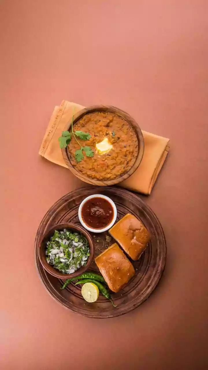 Indian Monsoon Breakfasts: Regional Dishes Worth Bringing Back To Your Kitchen