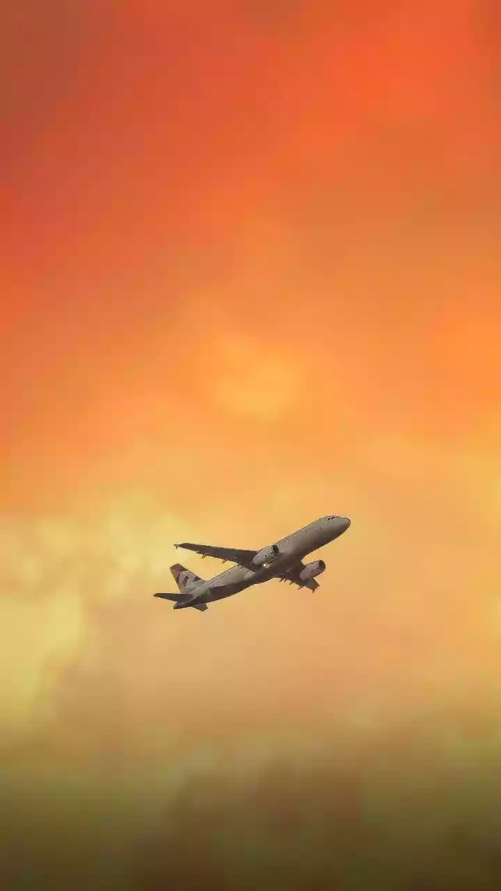 Flight cancellations on Dec 23: IndiGo, SpiceJet among affected; Delhi Airport issues travel advisory