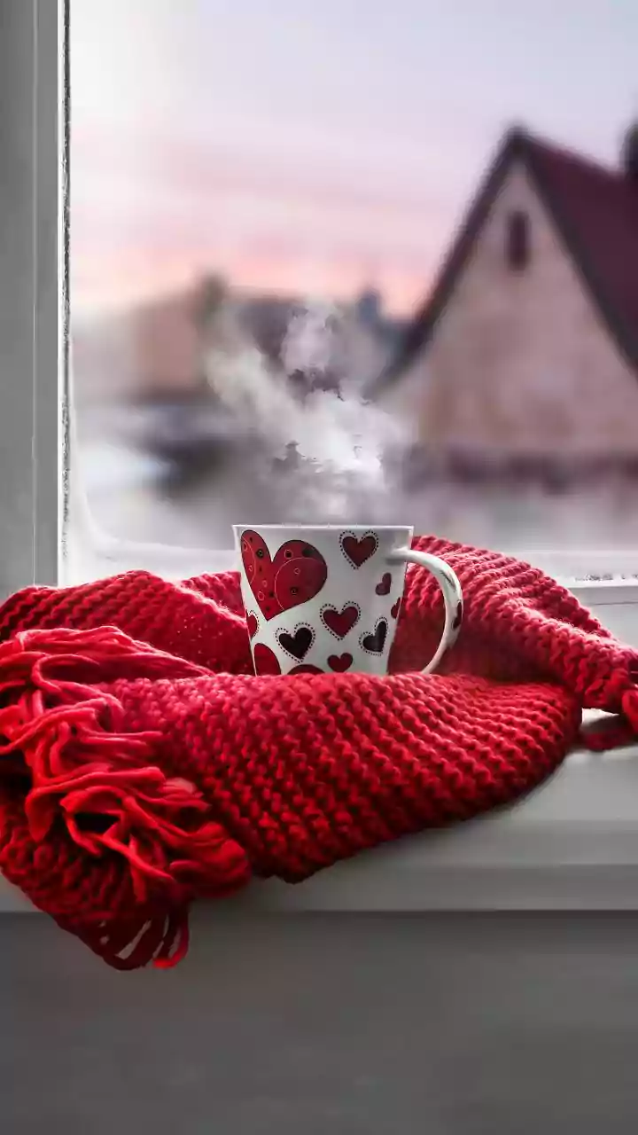 Friday morning nip sets in — tap for your warmest hour today.