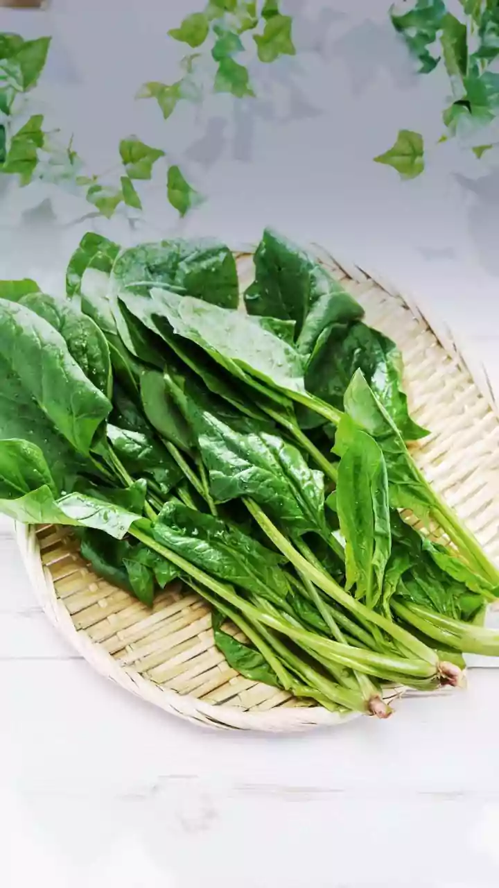 Nutrition From Cooked Leafy Greens: The Role Of Vitamins In Leafy Greens
