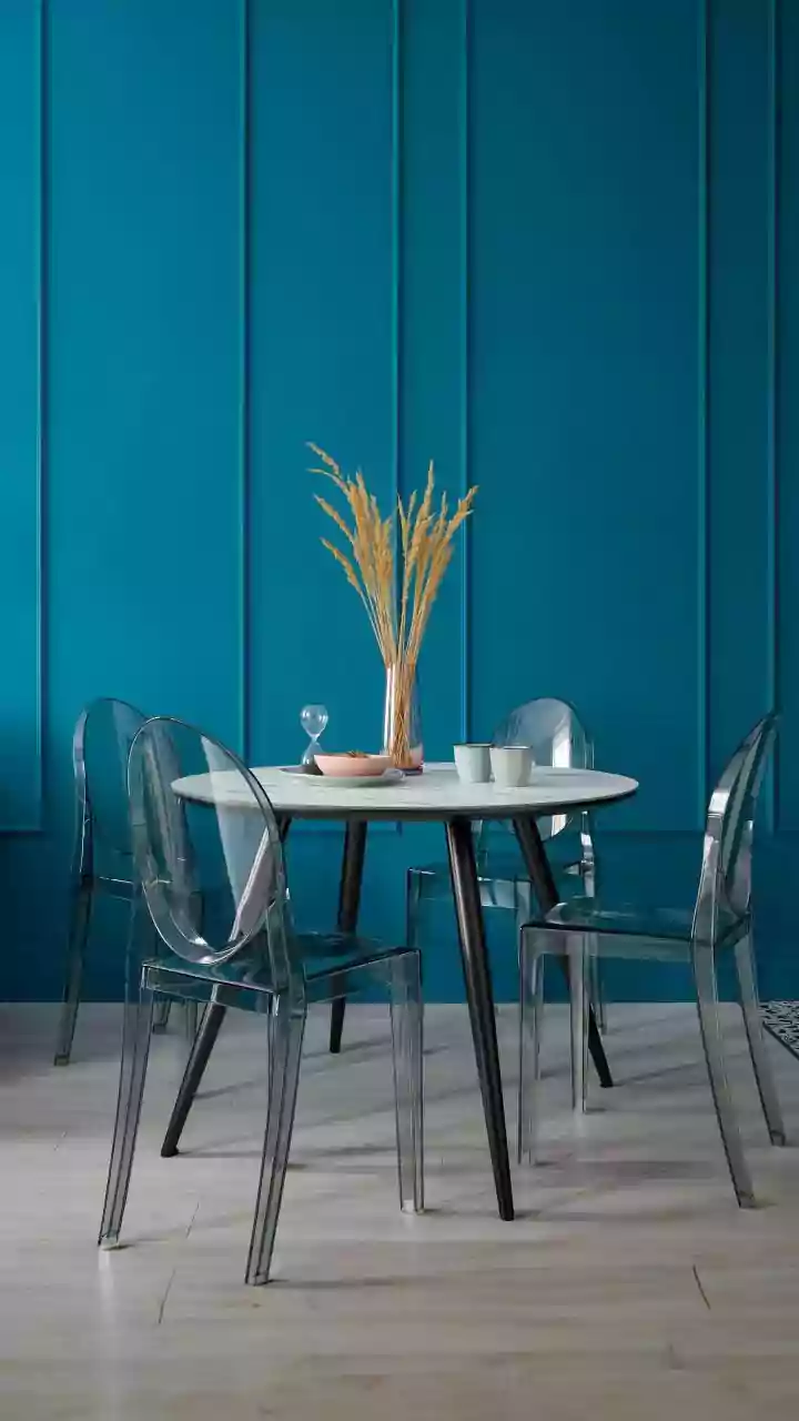 A Dining Table With Detachable Legs Is Easier To Keep For Years
