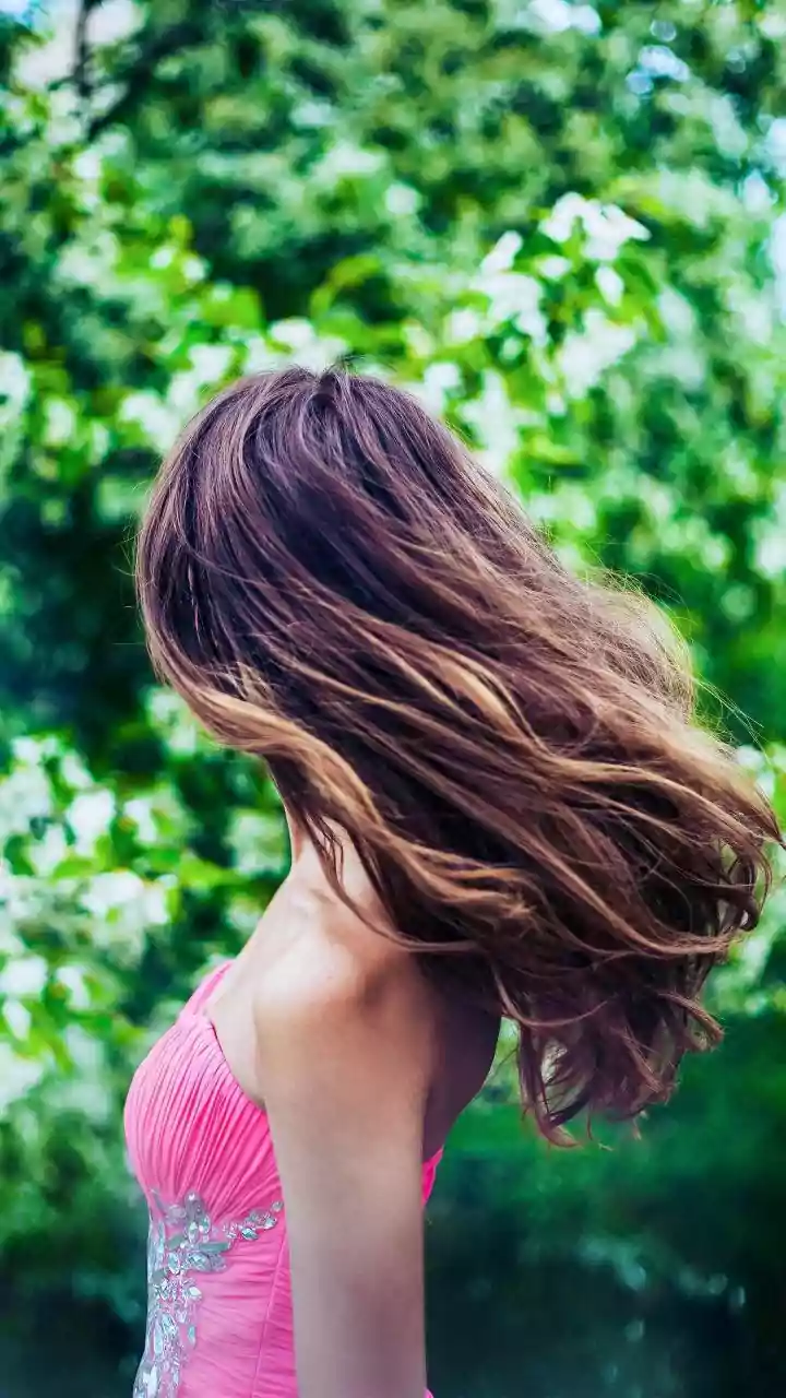 Chic hairstyles that use flipped-out ends to perfection