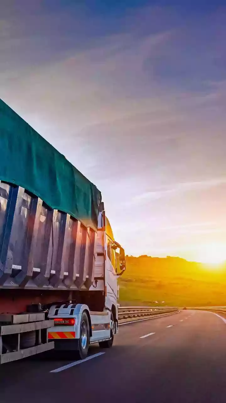 Kerala Highway Horror: Risky Bus Overtake Sends Truck Into Opposite Lane In Near-Fatal Video