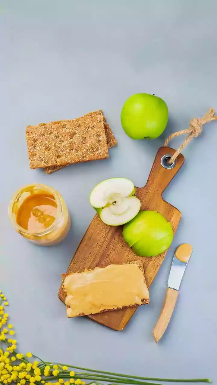 Heart-Healthy Bites: Top Bedtime Snacks for Managing High Blood Pressure