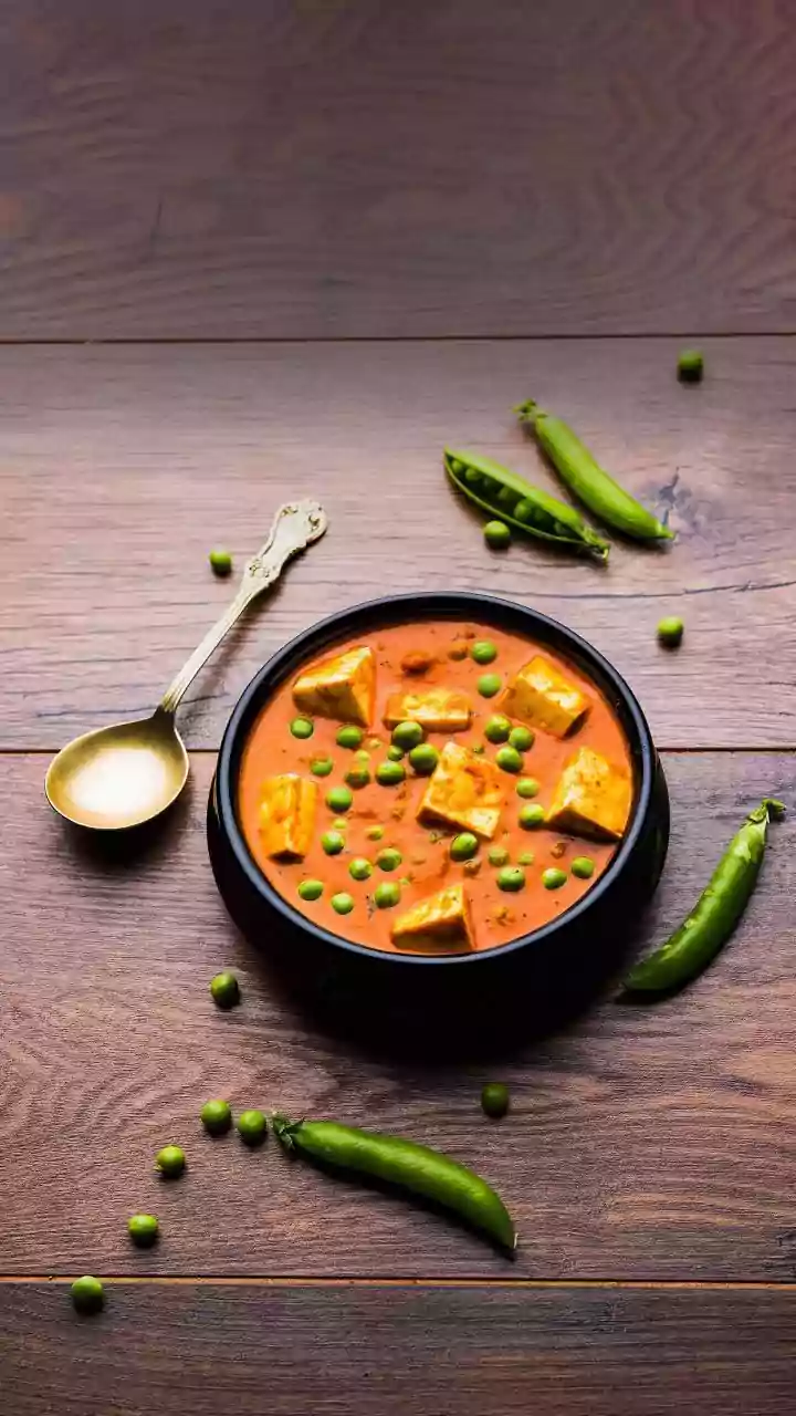 Matar Paneer Curry Meets Sugarcane Juice: A Viral Food Fiasco That Broke the Internet