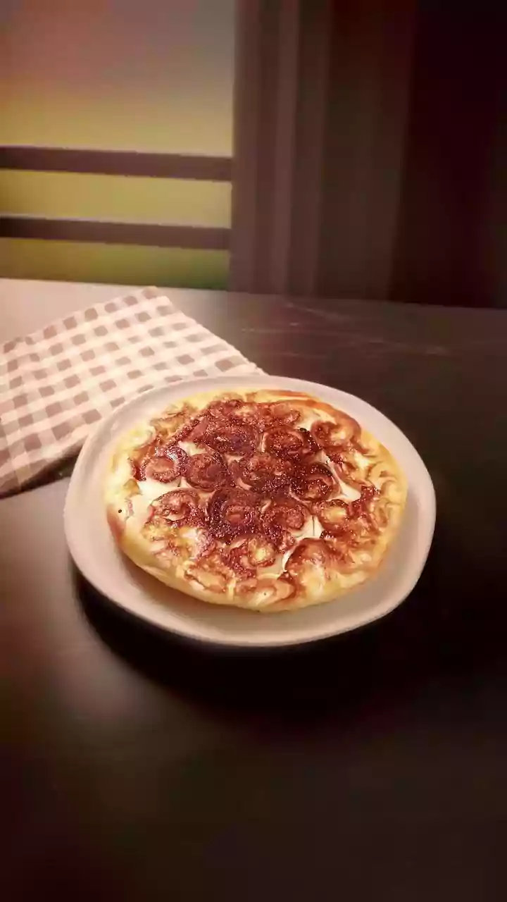 Different Diners Can Share a Dish with Customisable Toppings
