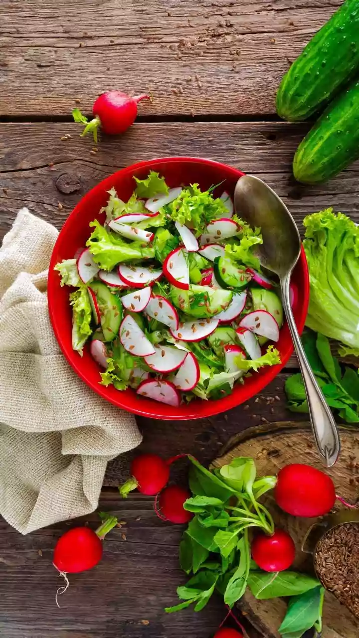 How Eating Daily Cucumber And Beetroot Salad Bowls Keeps Your Skin Looking Radiant