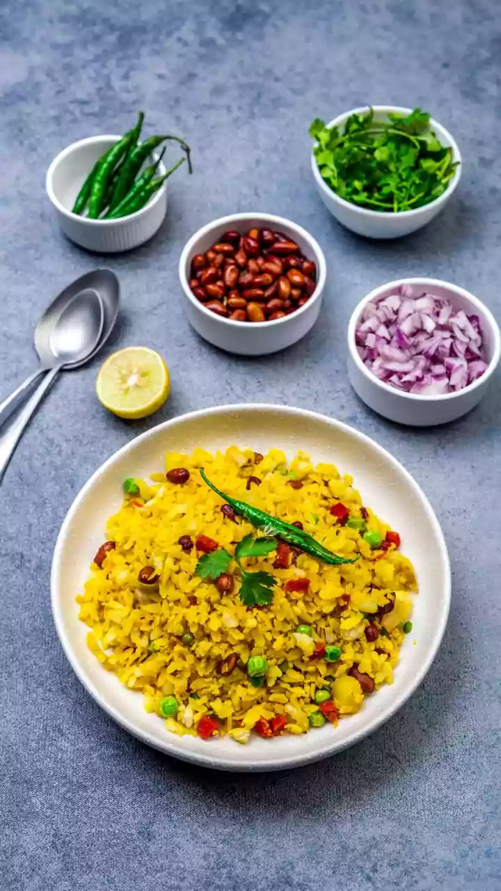 नाश्ते में पोहा बनाने की है सोच? इन 5 बातों का रखें खास ध्यान