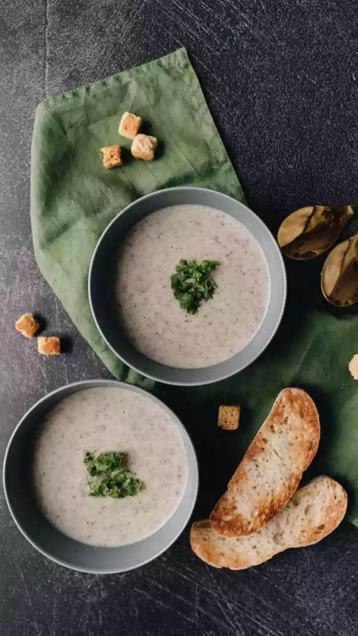 How zero-waste kitchen techniques turn stale bread into crispy croutons and flavorful soup thickenings