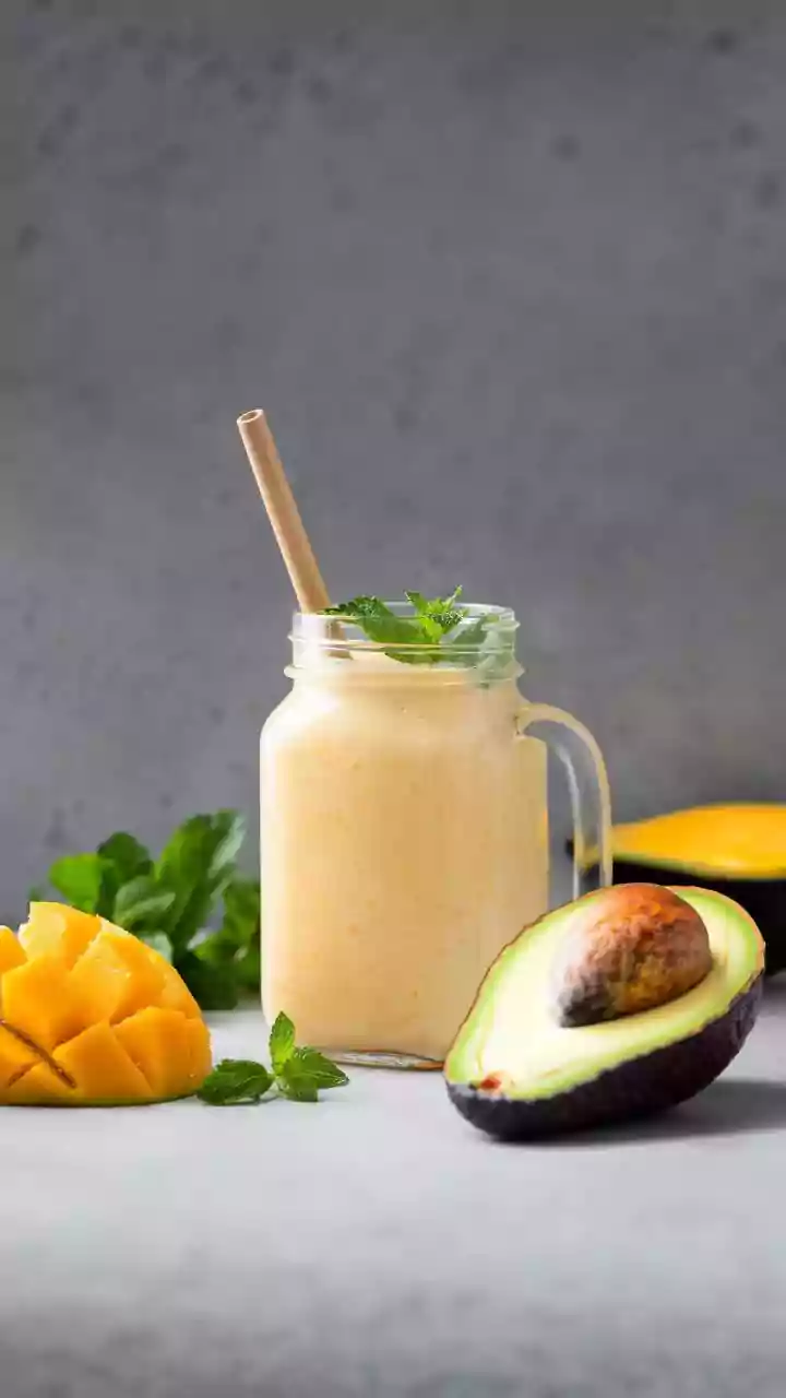 20 Refreshing Smoothie Recipes: Healthy & Tasty!