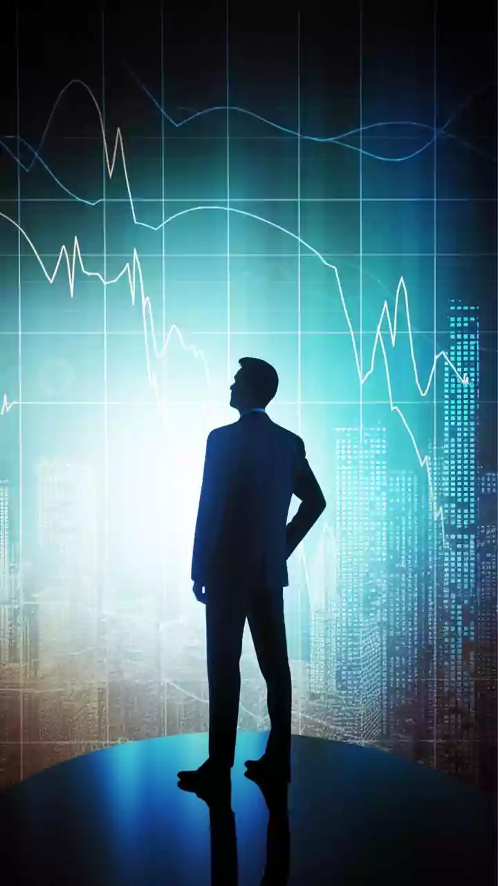 US job openings take a big dip in November