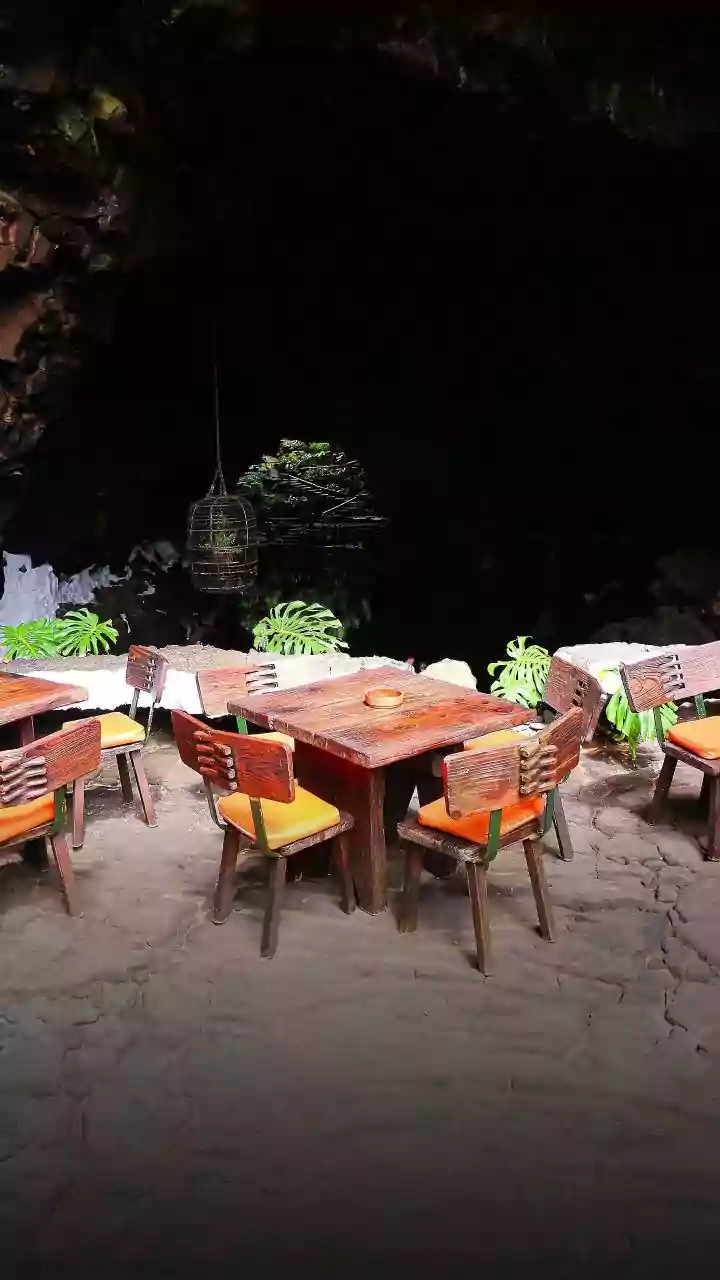 Varanasi Restaurant's 'Horror' Show Sparks Outcry Over Child's Distress