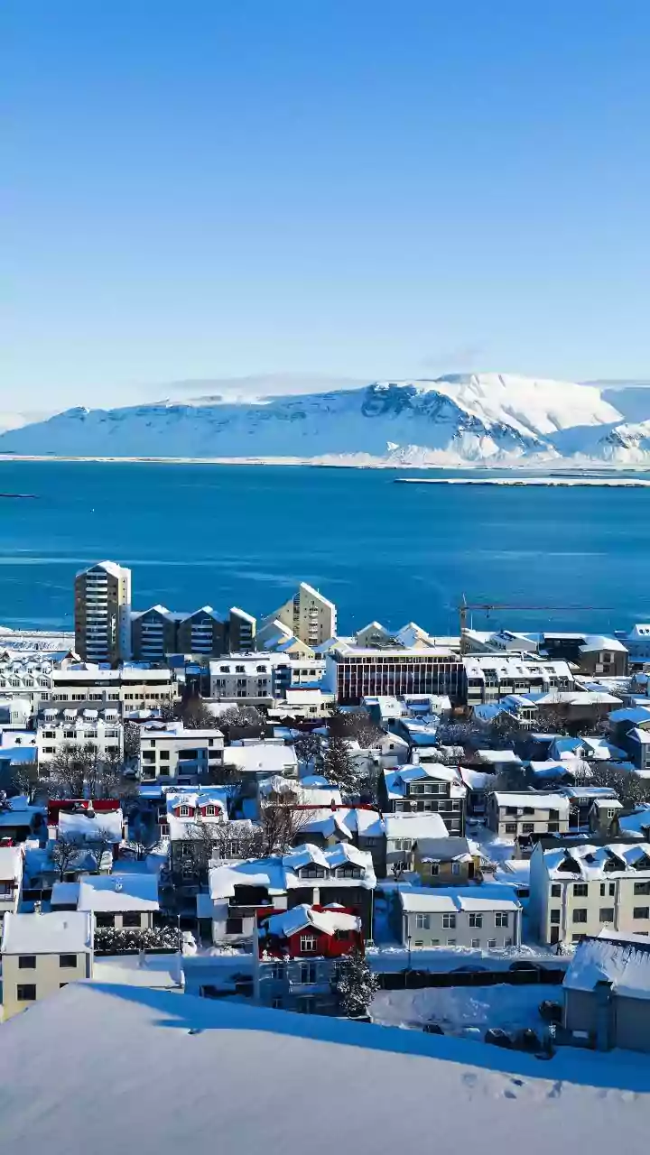 Mengagumi Gletser Islandia: Pesona Es yang Menakjubkan