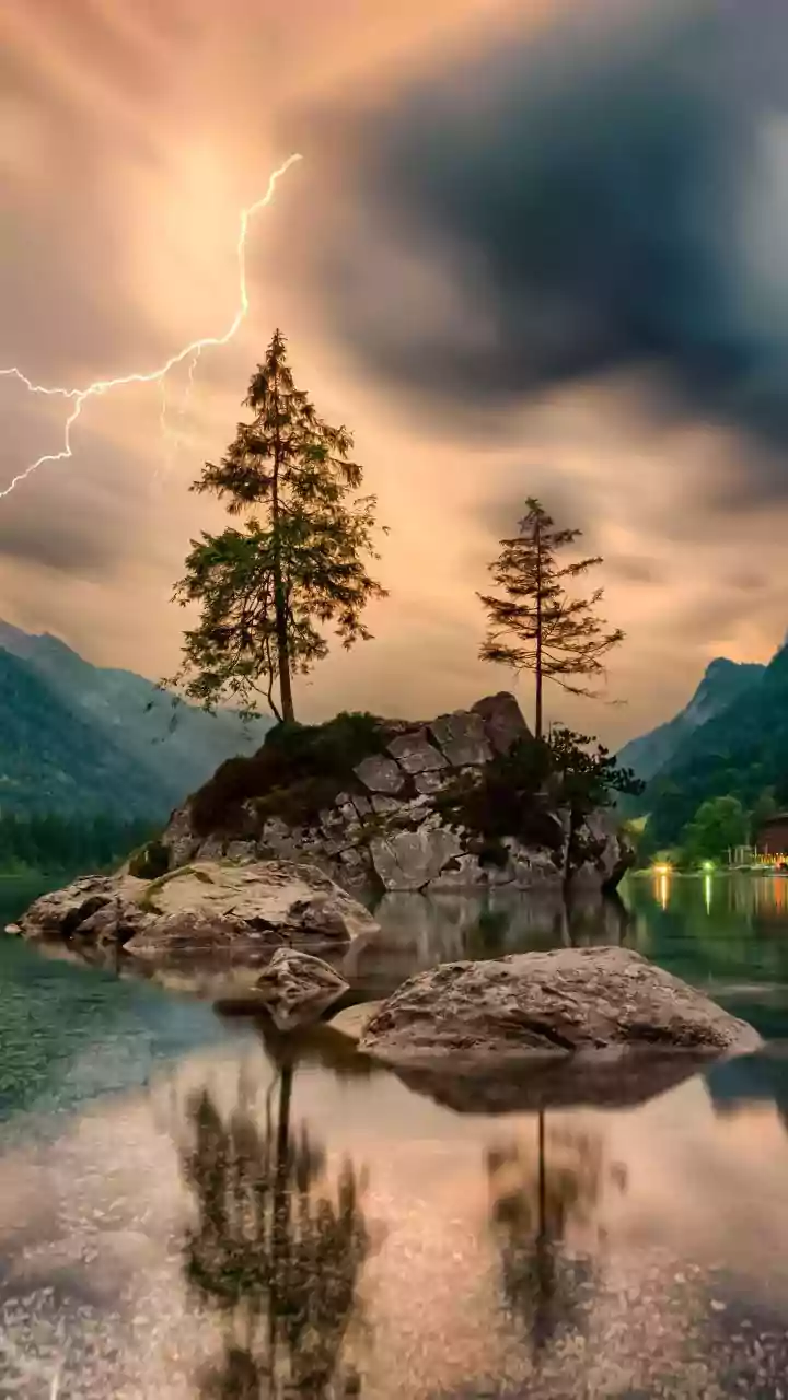 Weather Photographers Rush to Kumaon For Epic Lightning Storms