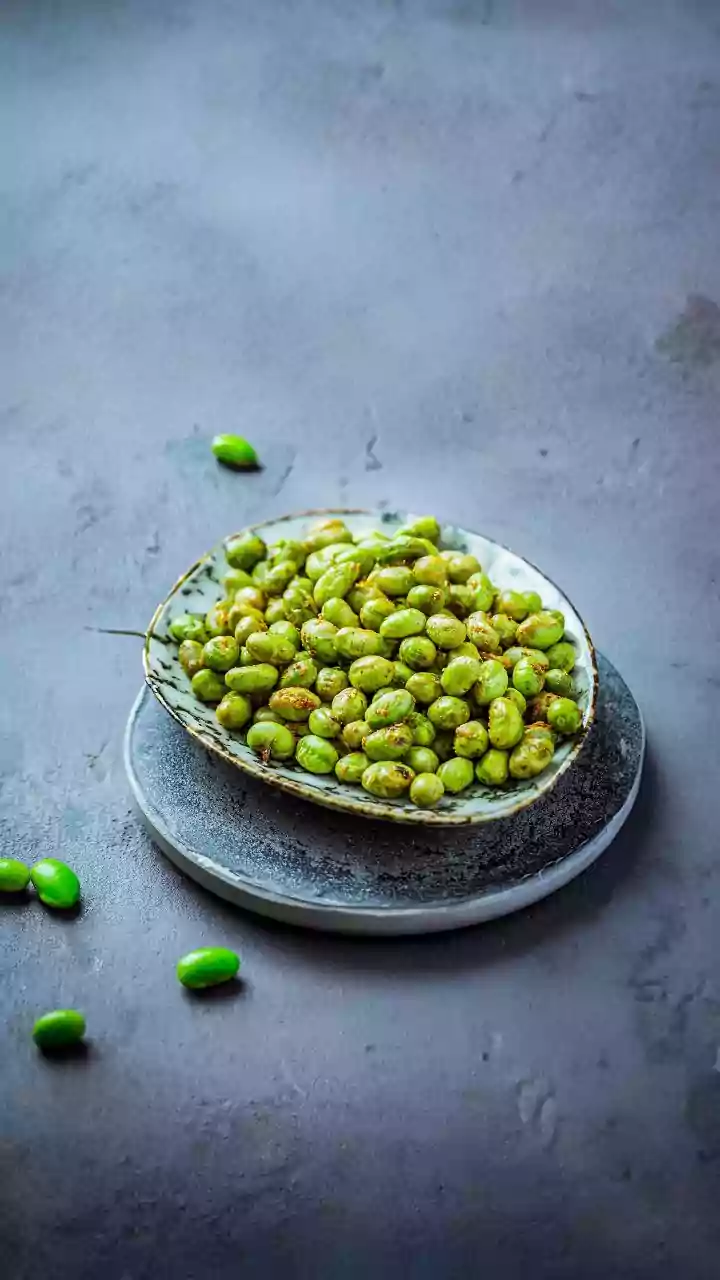 How To Turn Roasted Gram Flour Into High-Protein Sattu Smoothie Bowls